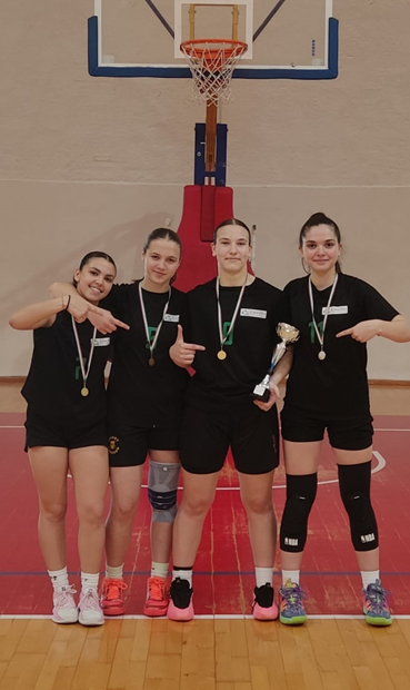 image-3 CAMPIONESSE REGIONALI DI BASKET 3vs3